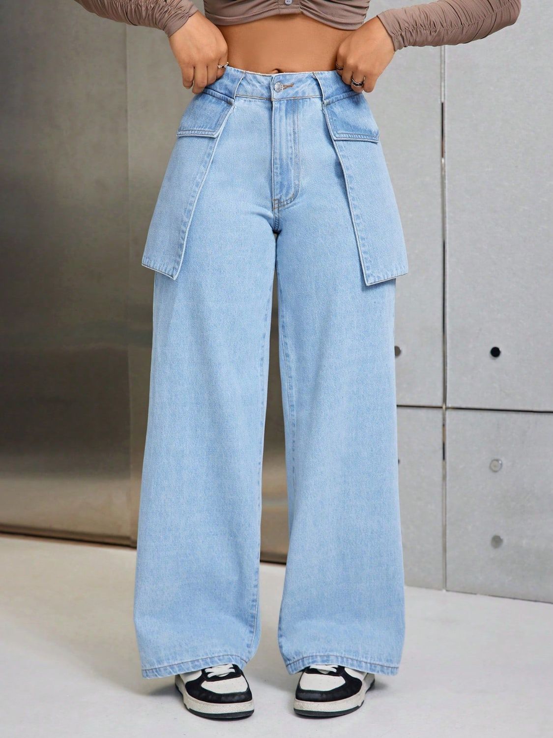 Wide Leg Jeans with Pockets - Tantalize Boutique