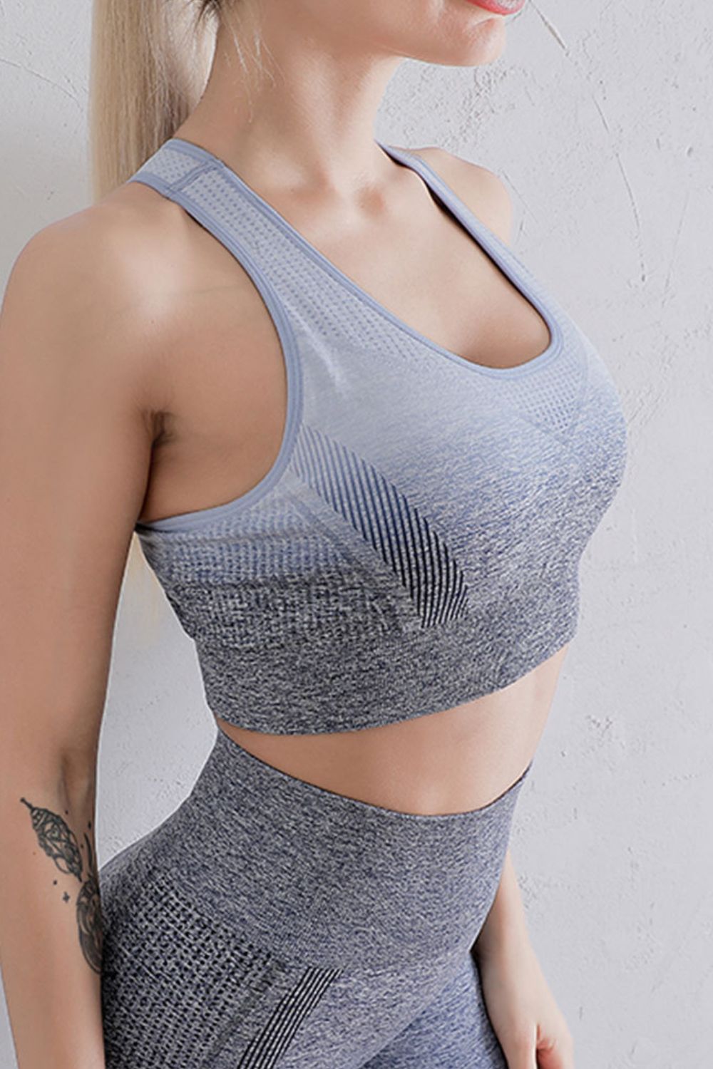 Gradient Sports Bra and Leggings Set - Tantalize Boutique