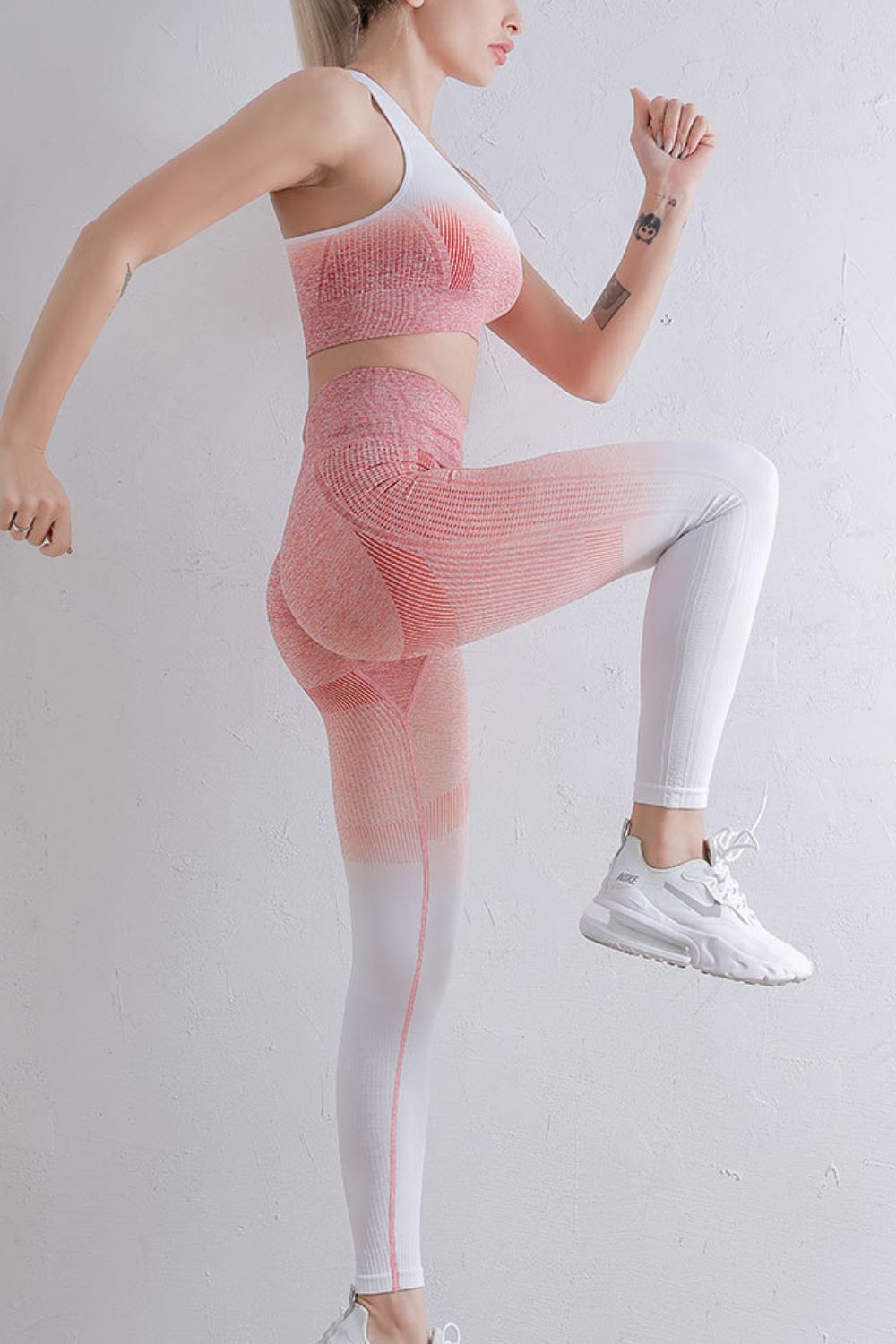Gradient Sports Bra and Leggings Set - Tantalize Boutique