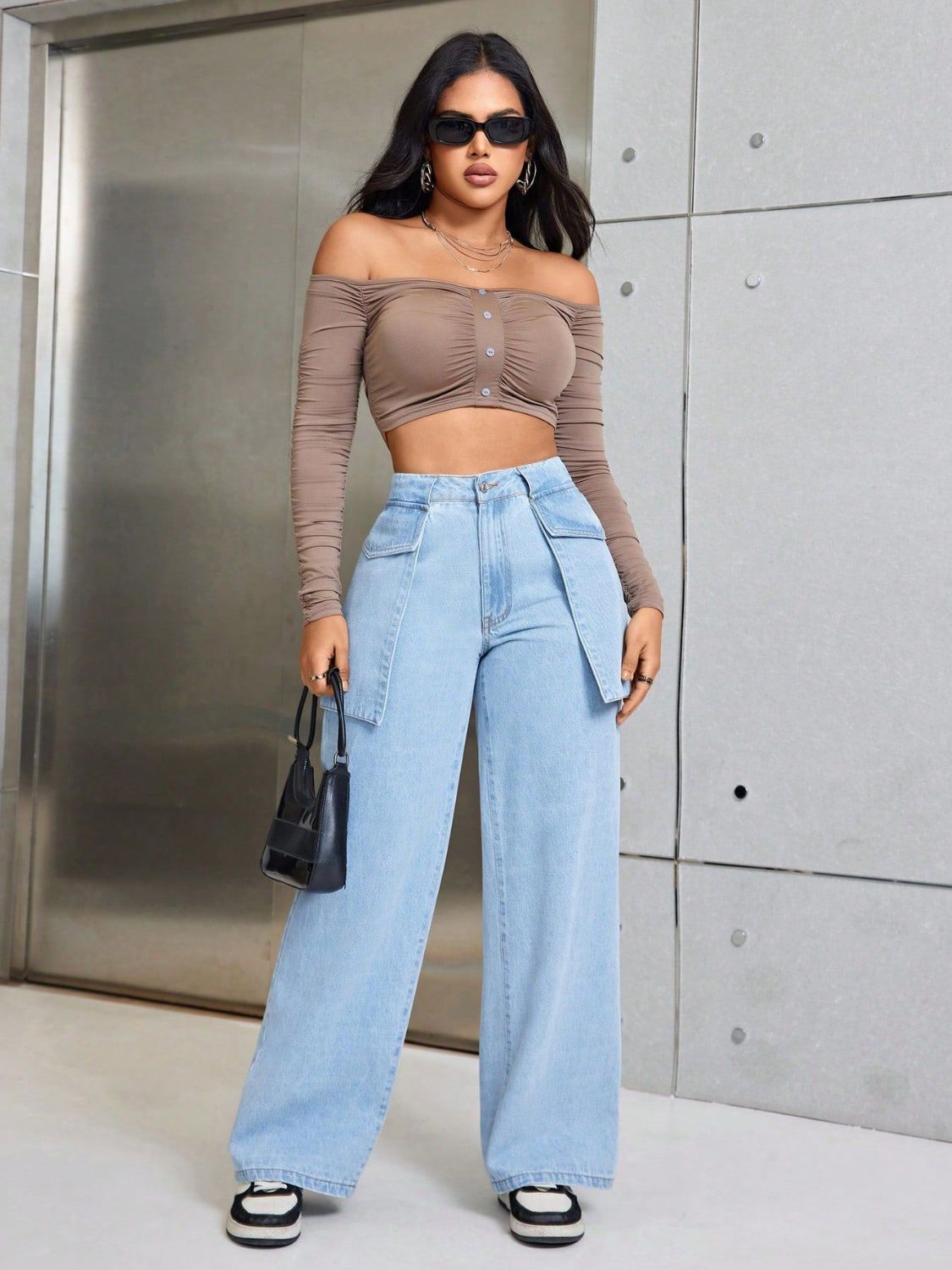 Wide Leg Jeans with Pockets - Tantalize Boutique