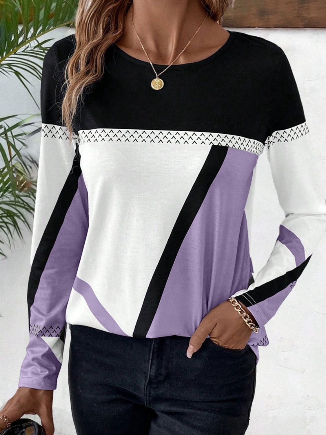 Contrast Round Neck Long Sleeve T-Shirt - Tantalize Boutique