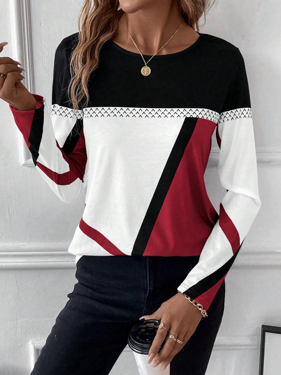 Contrast Round Neck Long Sleeve T-Shirt - Tantalize Boutique