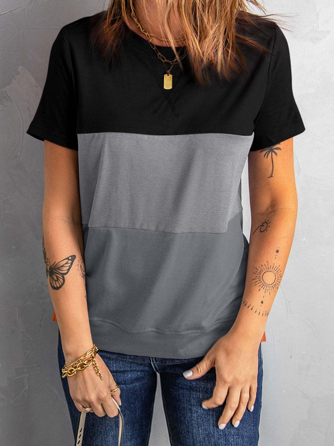 Color Block Round Neck T-Shirt - Tantalize Boutique