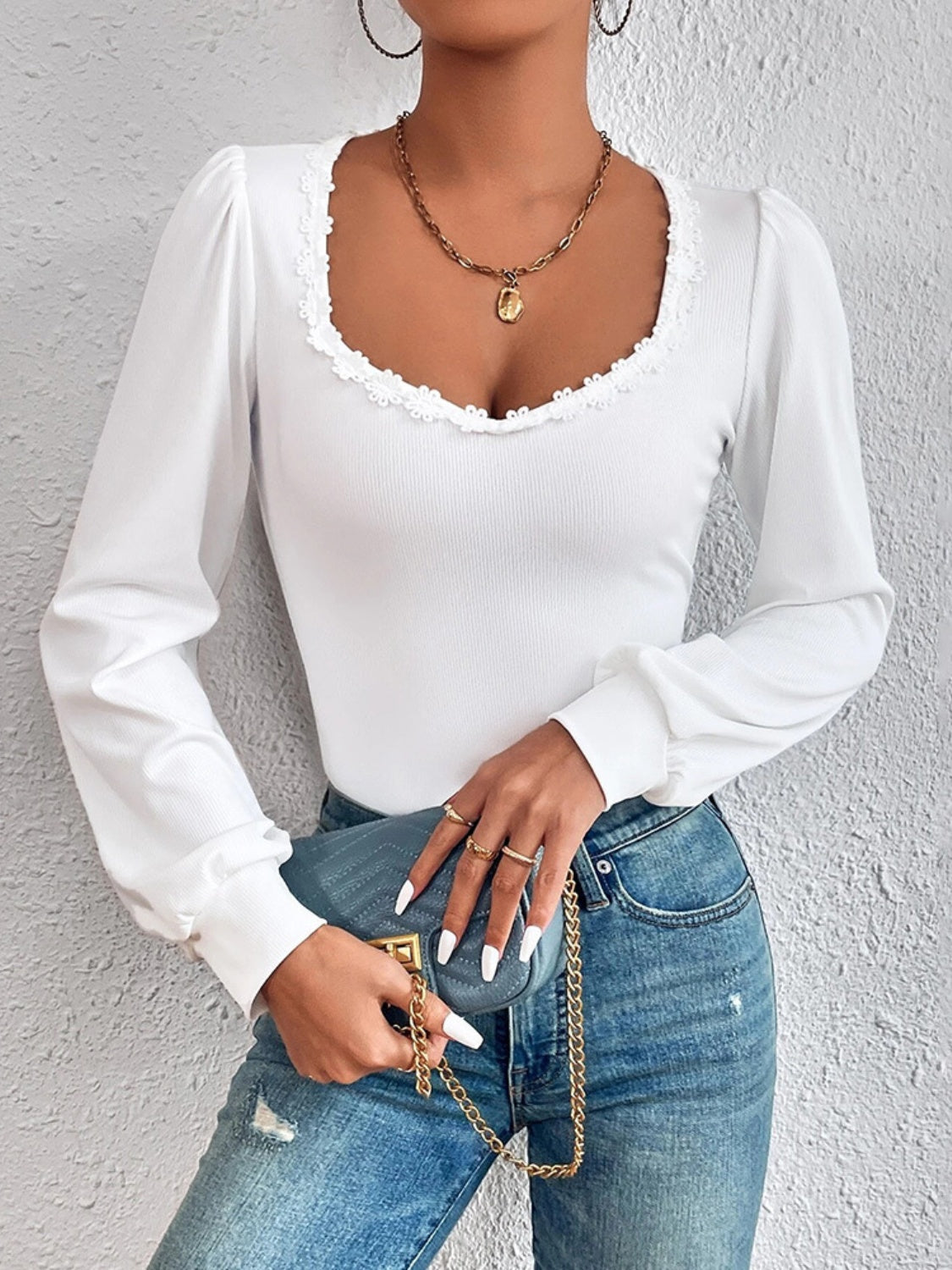 Applique Scoop Neck Long Sleeve T-Shirt - Tantalize Boutique