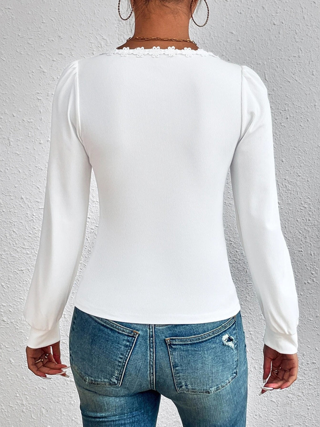 Applique Scoop Neck Long Sleeve T-Shirt - Tantalize Boutique