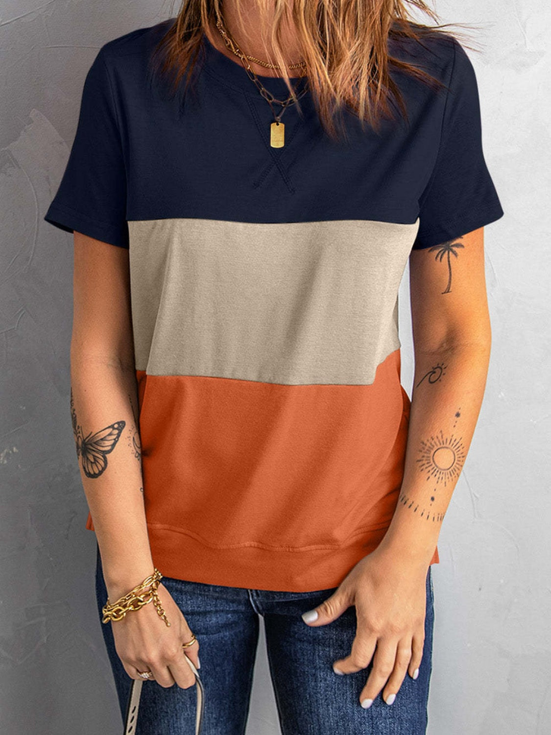 Color Block Round Neck T-Shirt - Tantalize Boutique